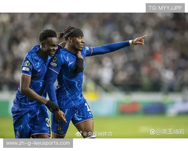 切尔西门将精彩出击化解险情随后转为助攻 切尔西门将精彩出击化解险情随后转为助攻